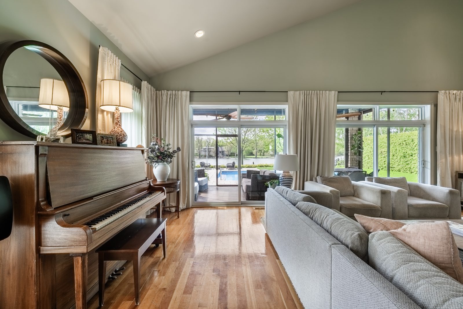 Living room — 119 Av. du Manoir, Léry