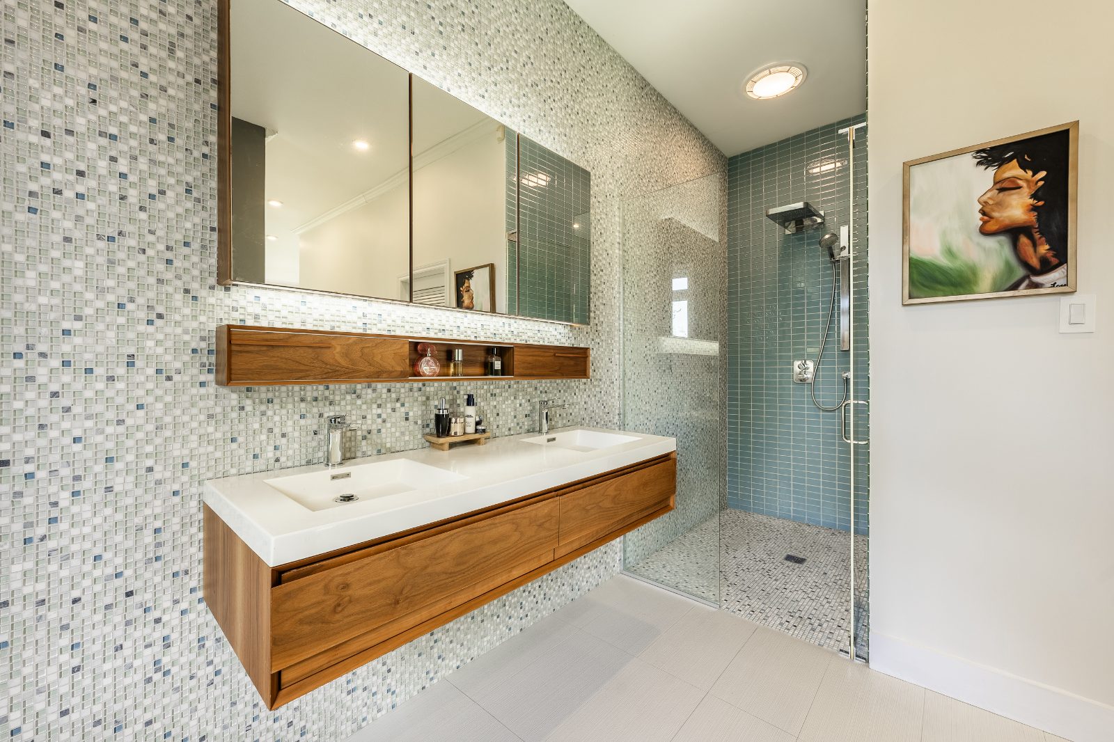 Ensuite bathroom — 119 Av. du Manoir, Léry