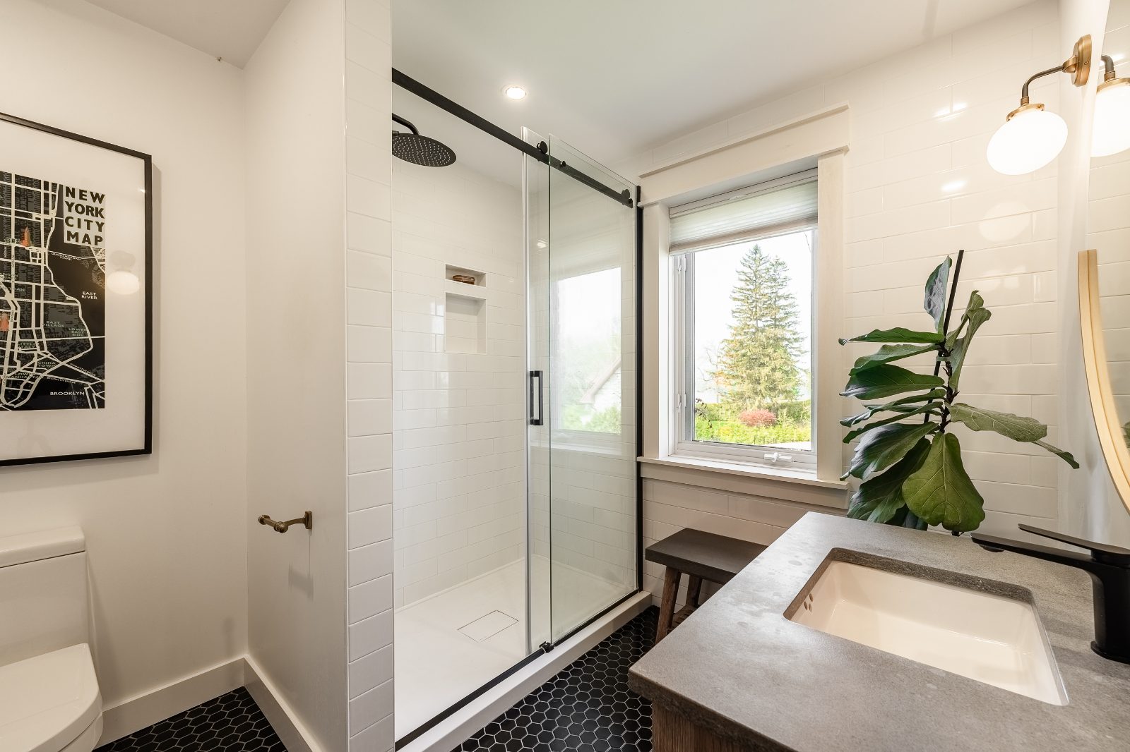 Bathroom — 119 Av. du Manoir, Léry