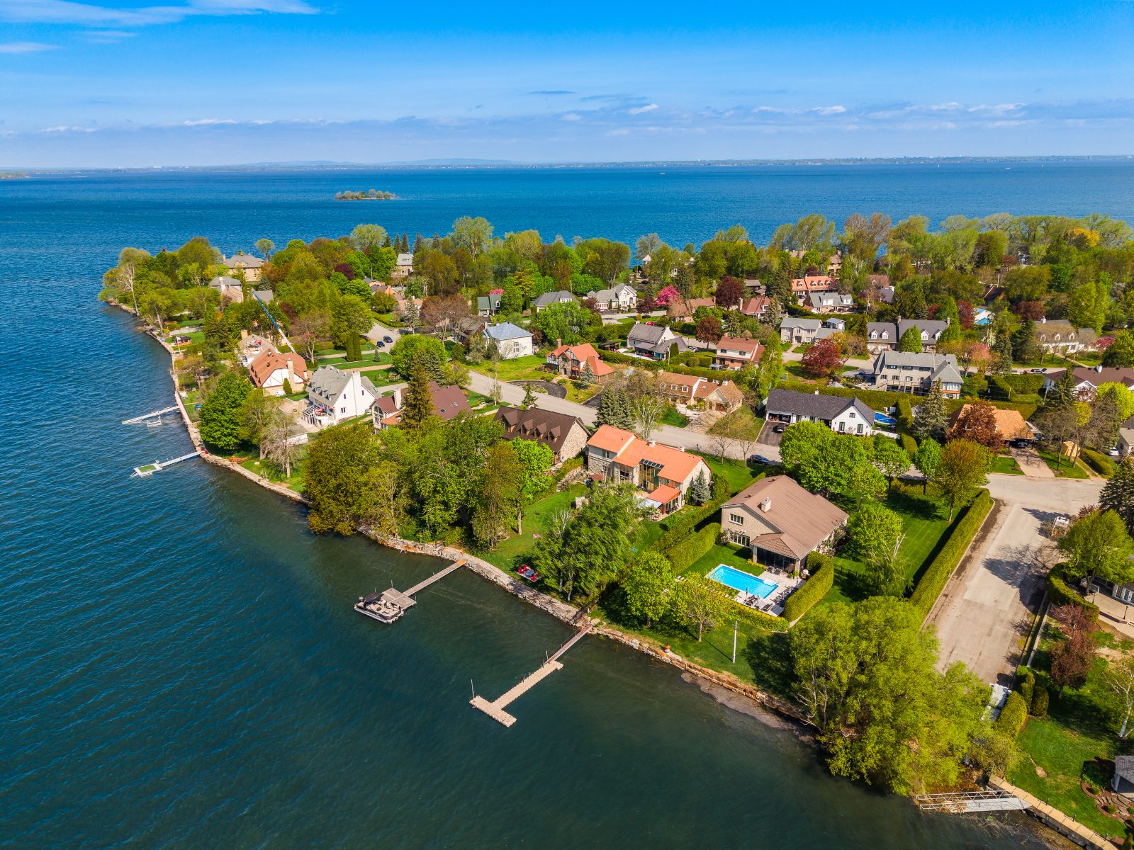 Asselin Peninsula — 119 Av. du Manoir, Léry