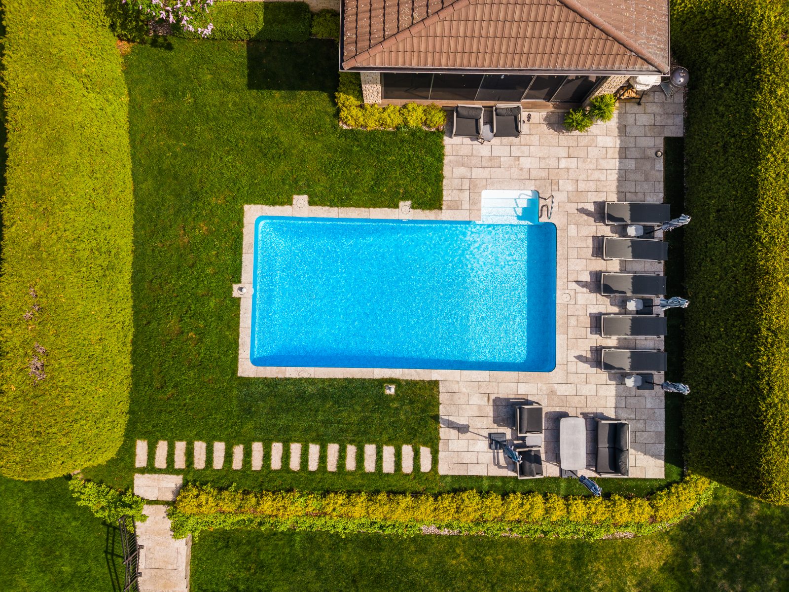 Pool from above — 119 Av. du Manoir, Léry